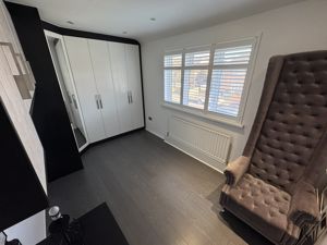 Photo 8- click for photo gallery